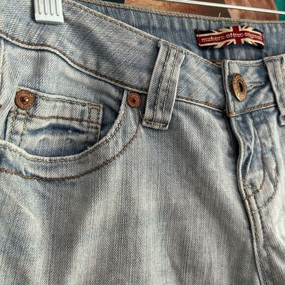 Makers of True Originals Light Blue Jean Shorts - Picture 4 of 16